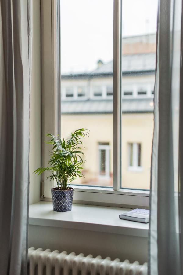Stylish Apartment In The Heart Of Kaunas Old Town Exterior photo