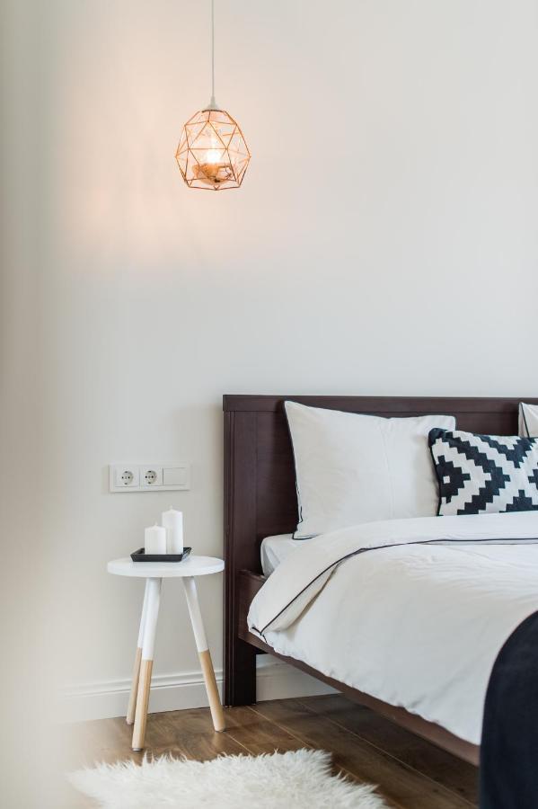 Stylish Apartment In The Heart Of Kaunas Old Town Exterior photo