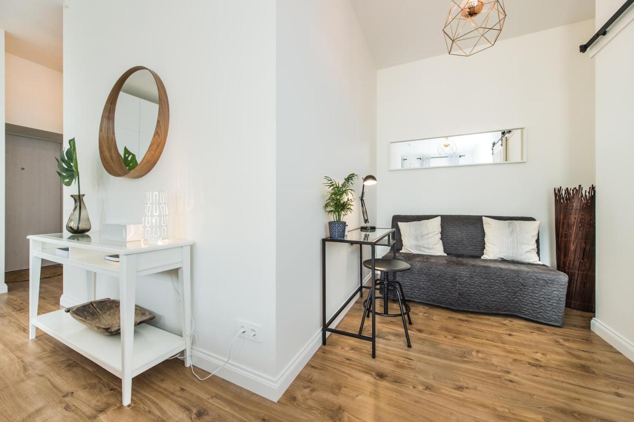 Stylish Apartment In The Heart Of Kaunas Old Town Exterior photo